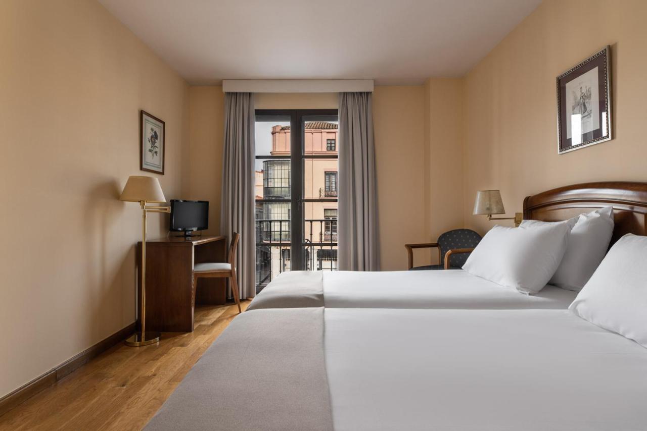 Exe Astur Plaza Hotel Astorga Exterior foto