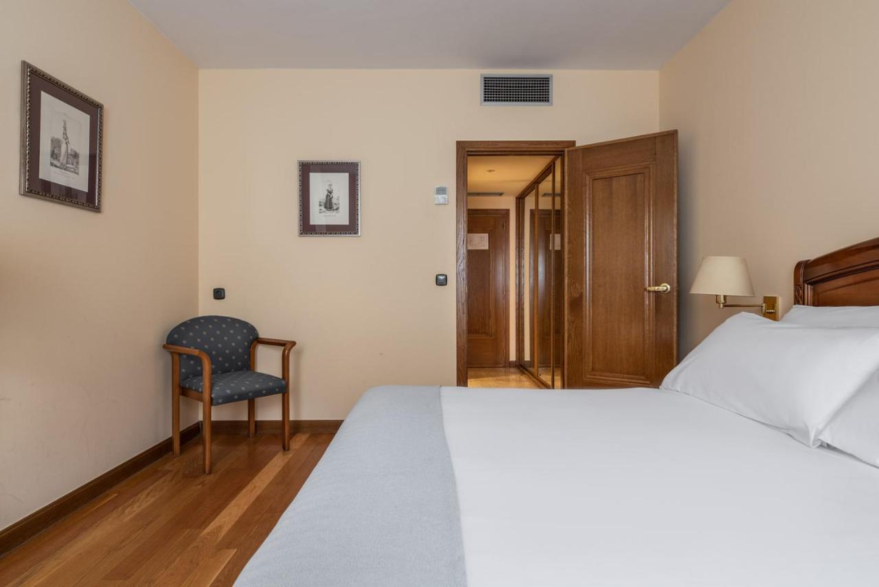 Exe Astur Plaza Hotel Astorga Exterior foto